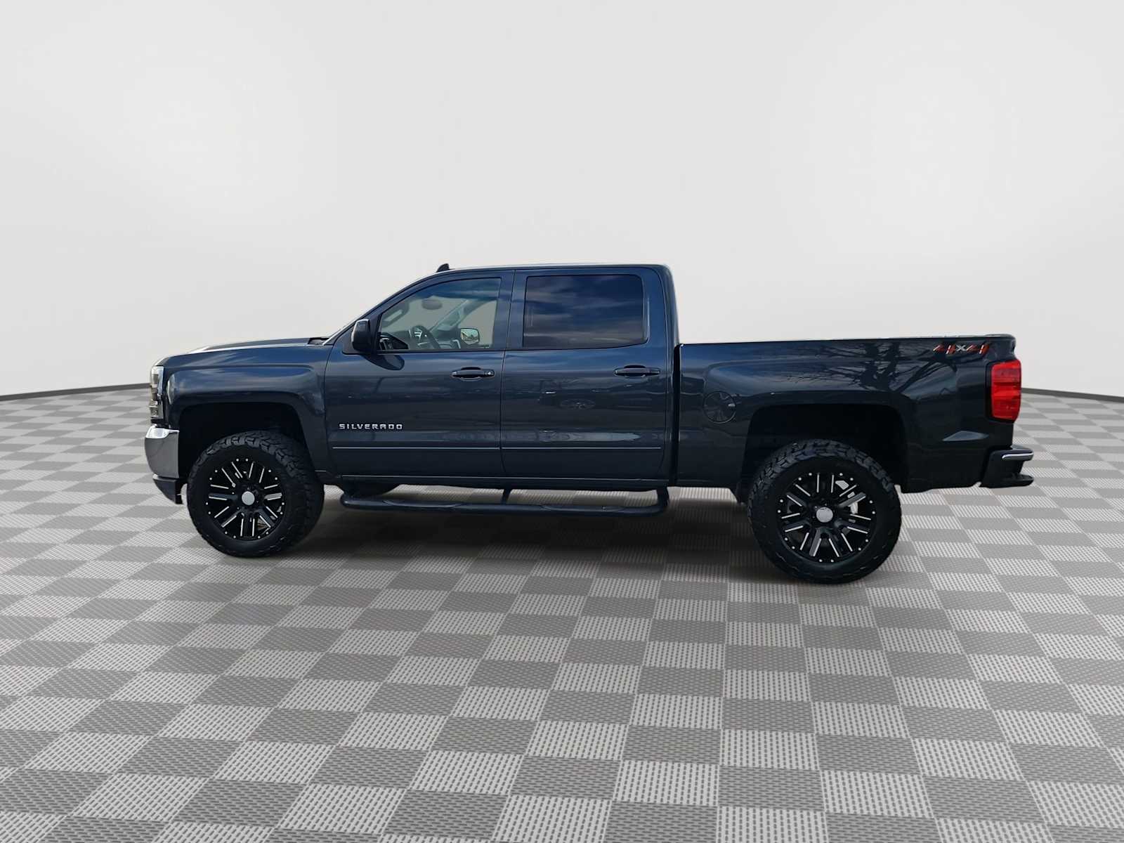 Thumbnail: 2018 Chevrolet Silverado 1500 - 5