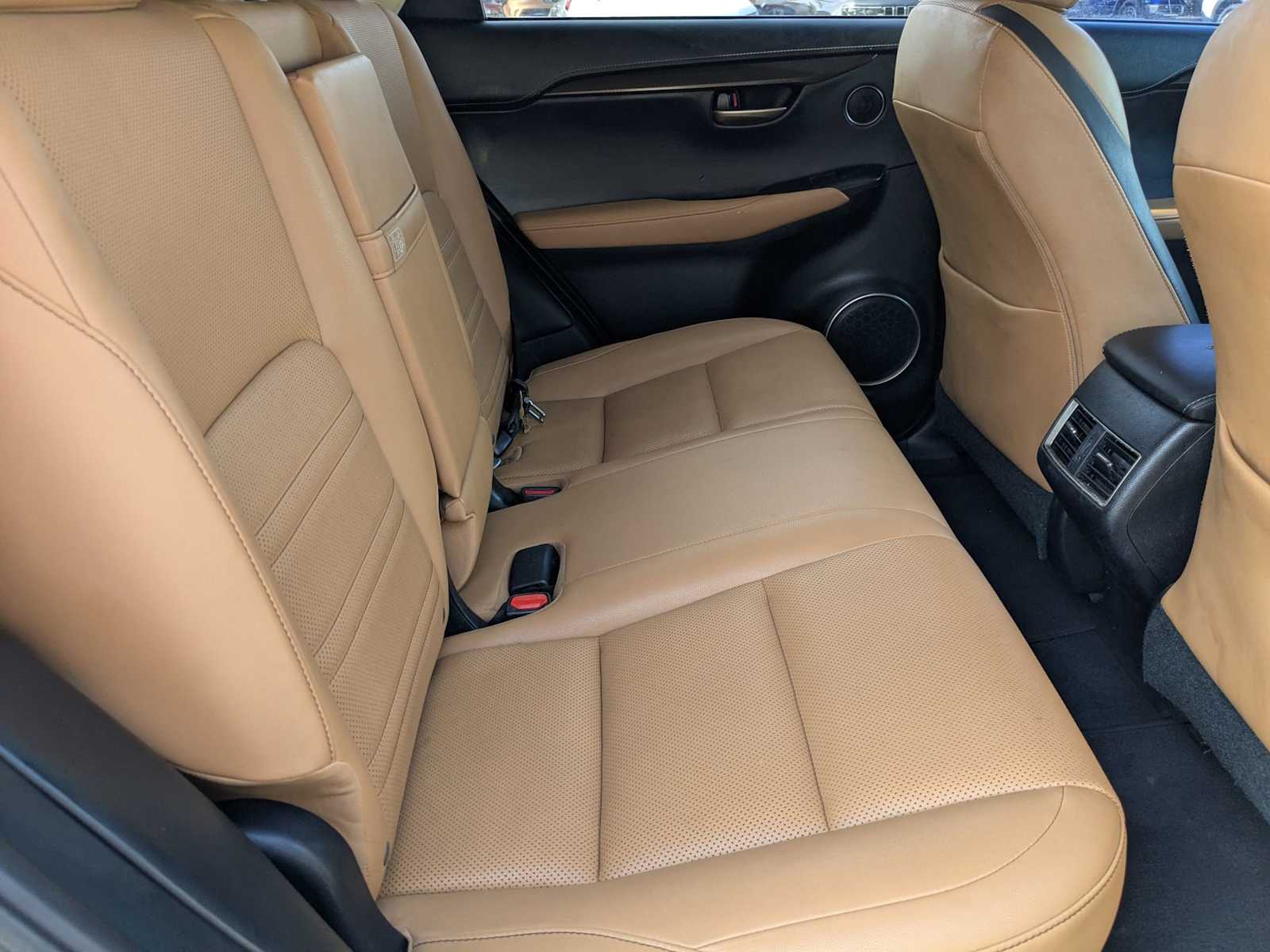 2017 Lexus NX  17