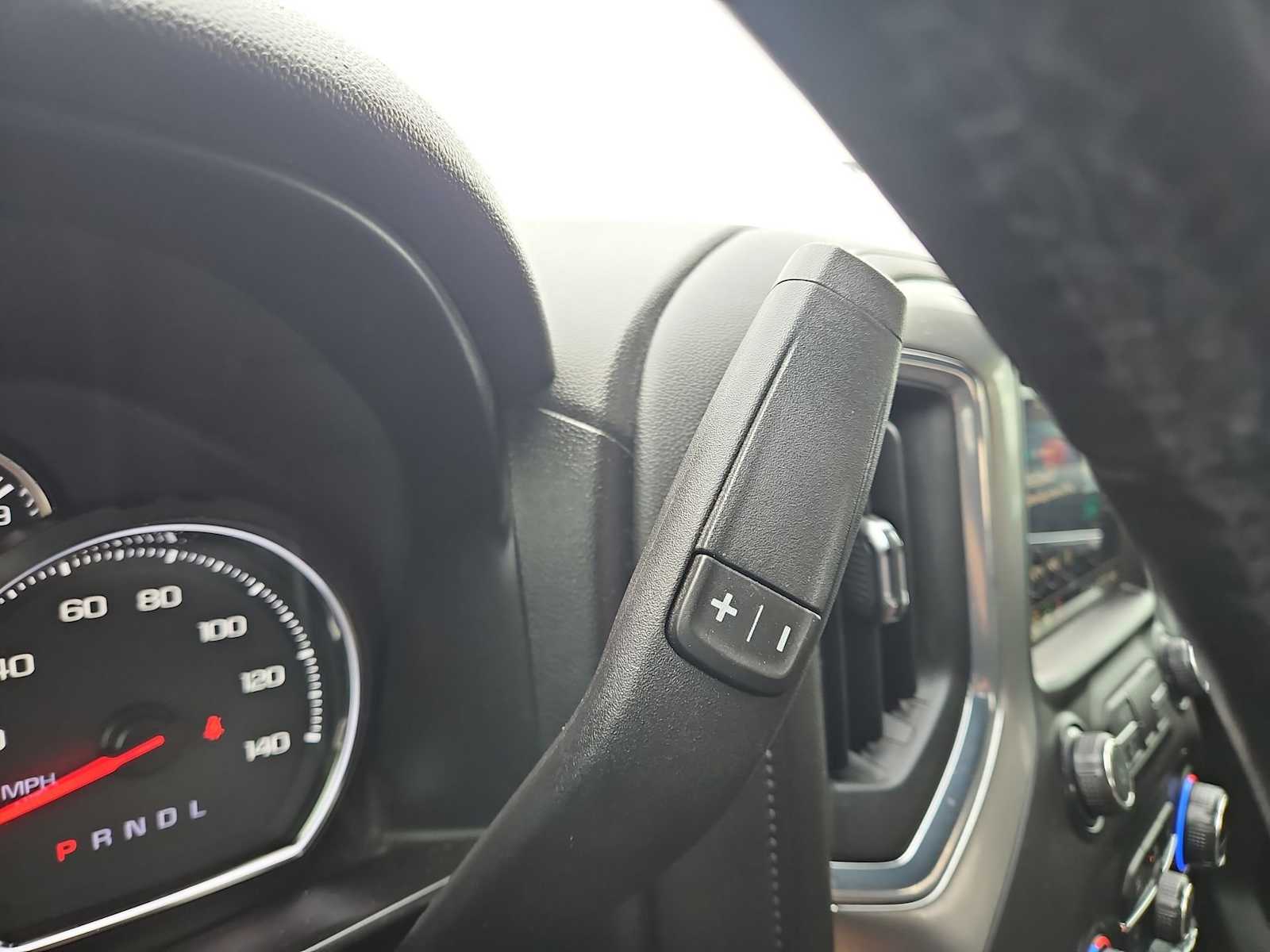 Thumbnail: 2020 Chevrolet Silverado 1500 - 31