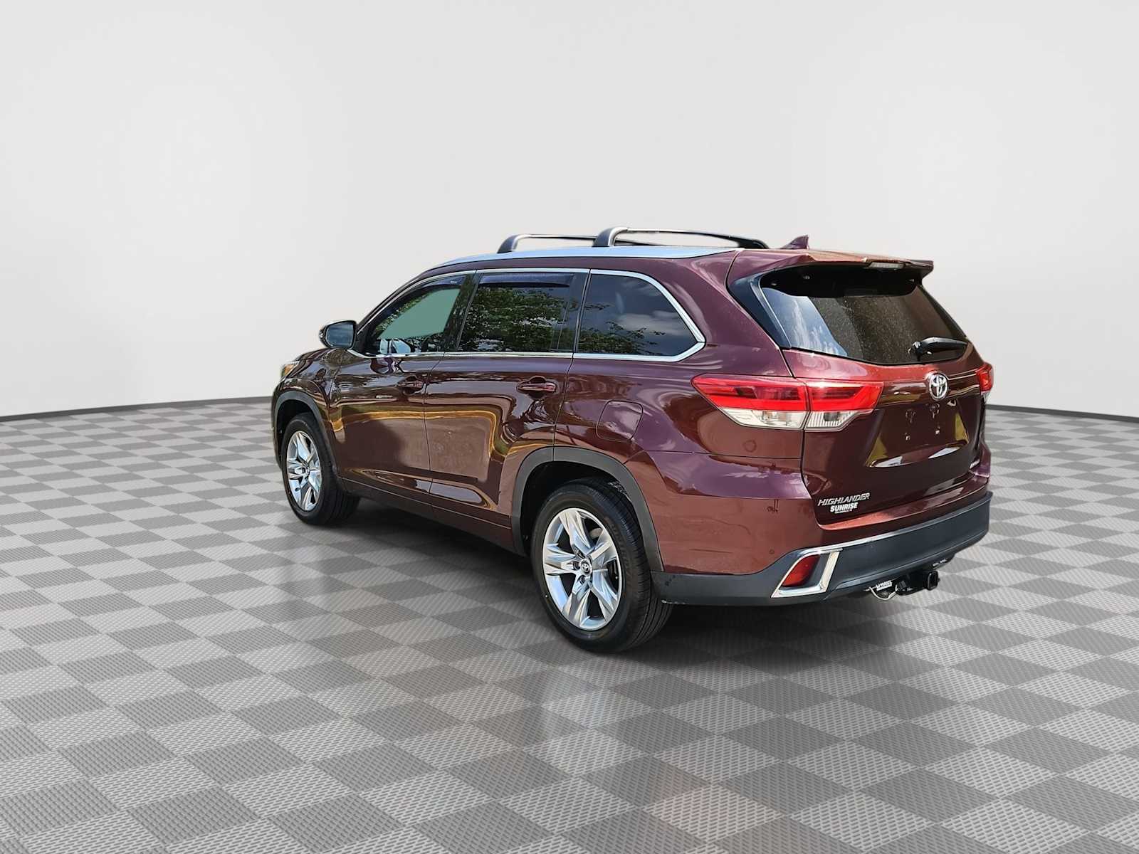 Thumbnail: 2018 Toyota Highlander - 6