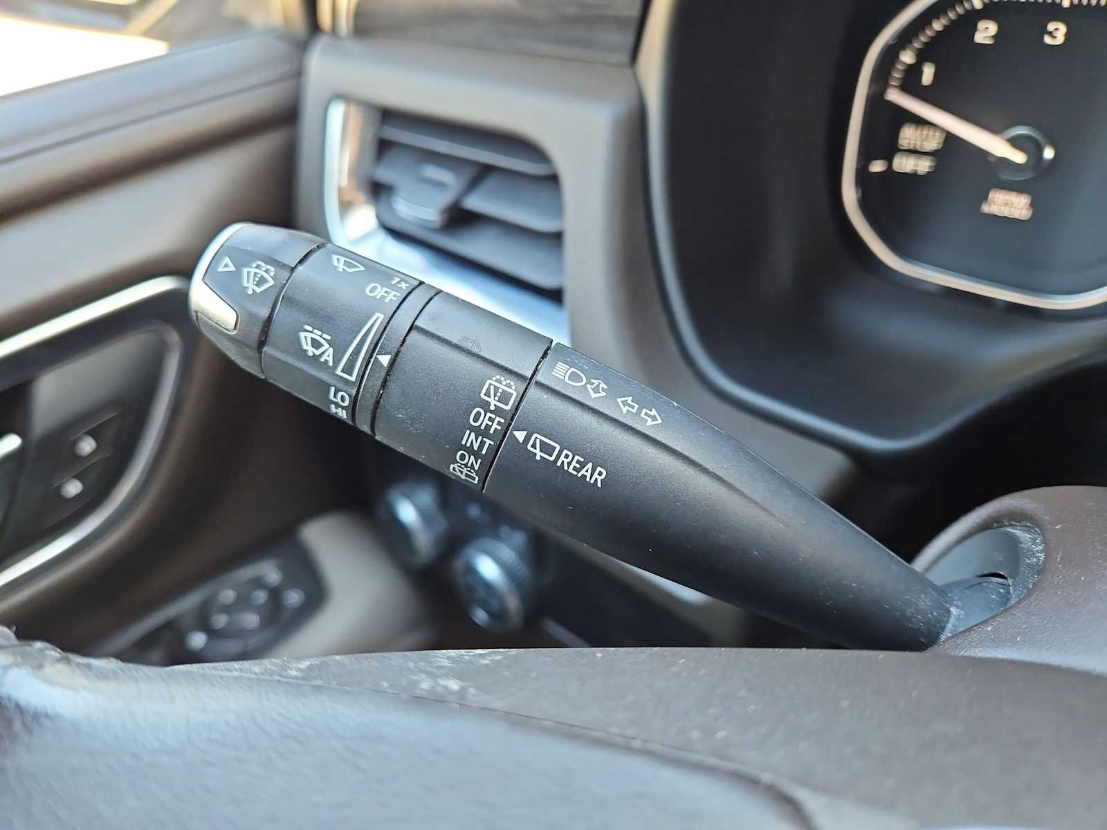 Thumbnail: 2021 GMC Yukon - 26