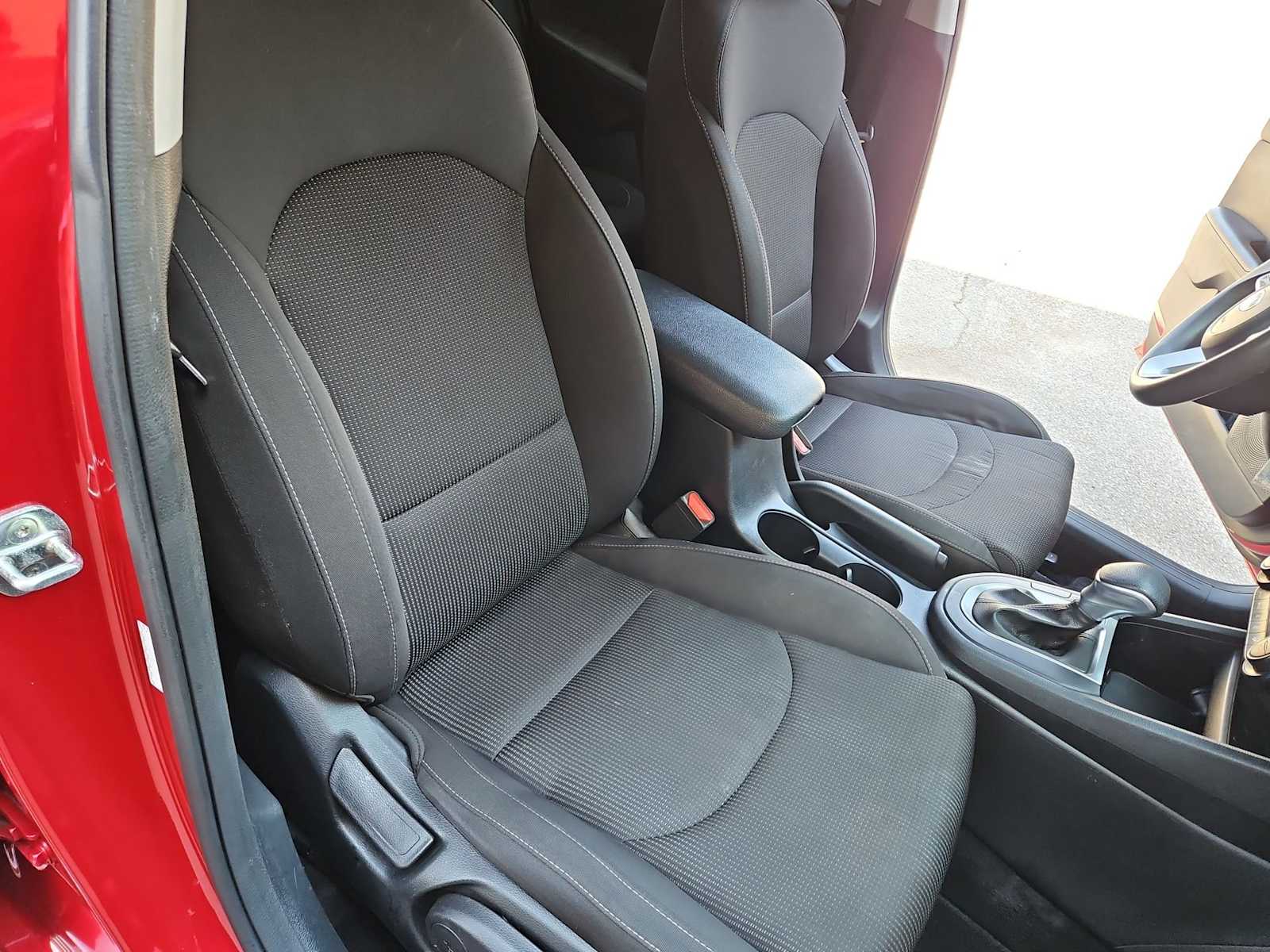 Thumbnail: 2019 Kia Forte - 22