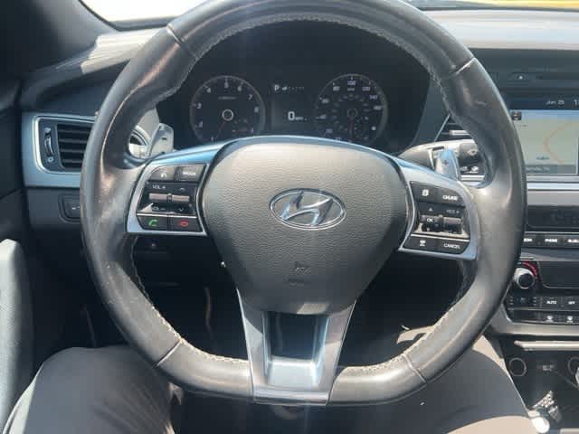 Thumbnail: 2015 Hyundai Sonata - 10