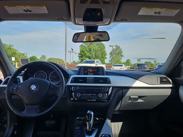 Thumbnail: 2016 BMW 3 Series - 28