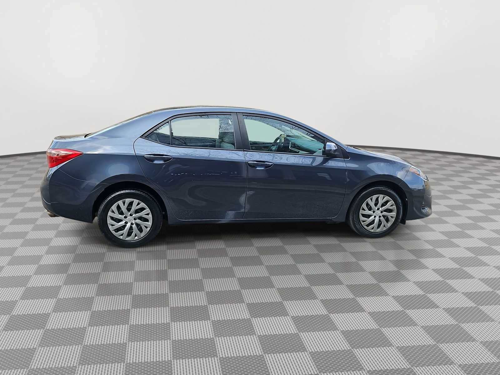 Thumbnail: 2019 Toyota Corolla - 9