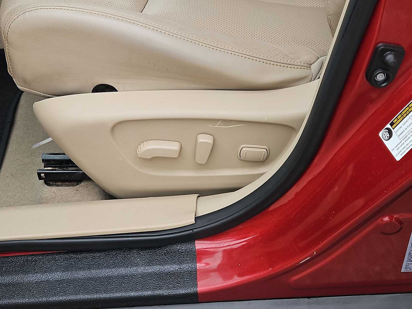 Thumbnail: 2015 Nissan Rogue - 18