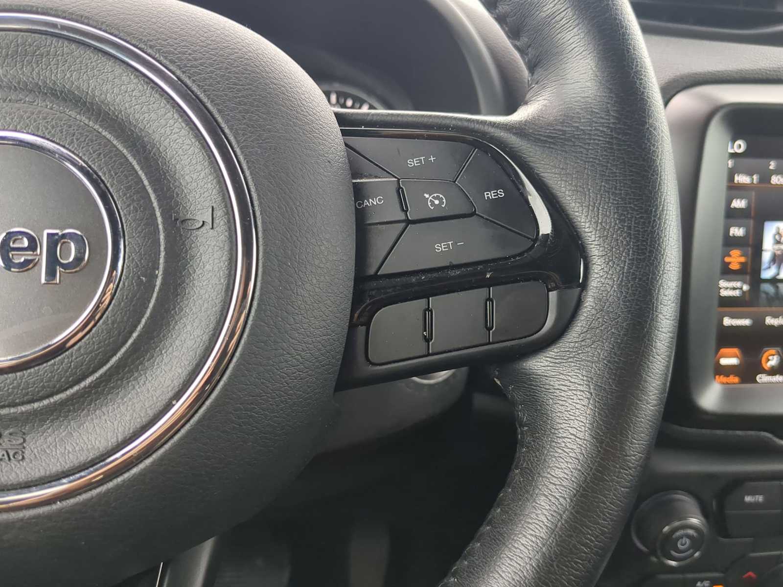 2022 Jeep Renegade Altitude 24