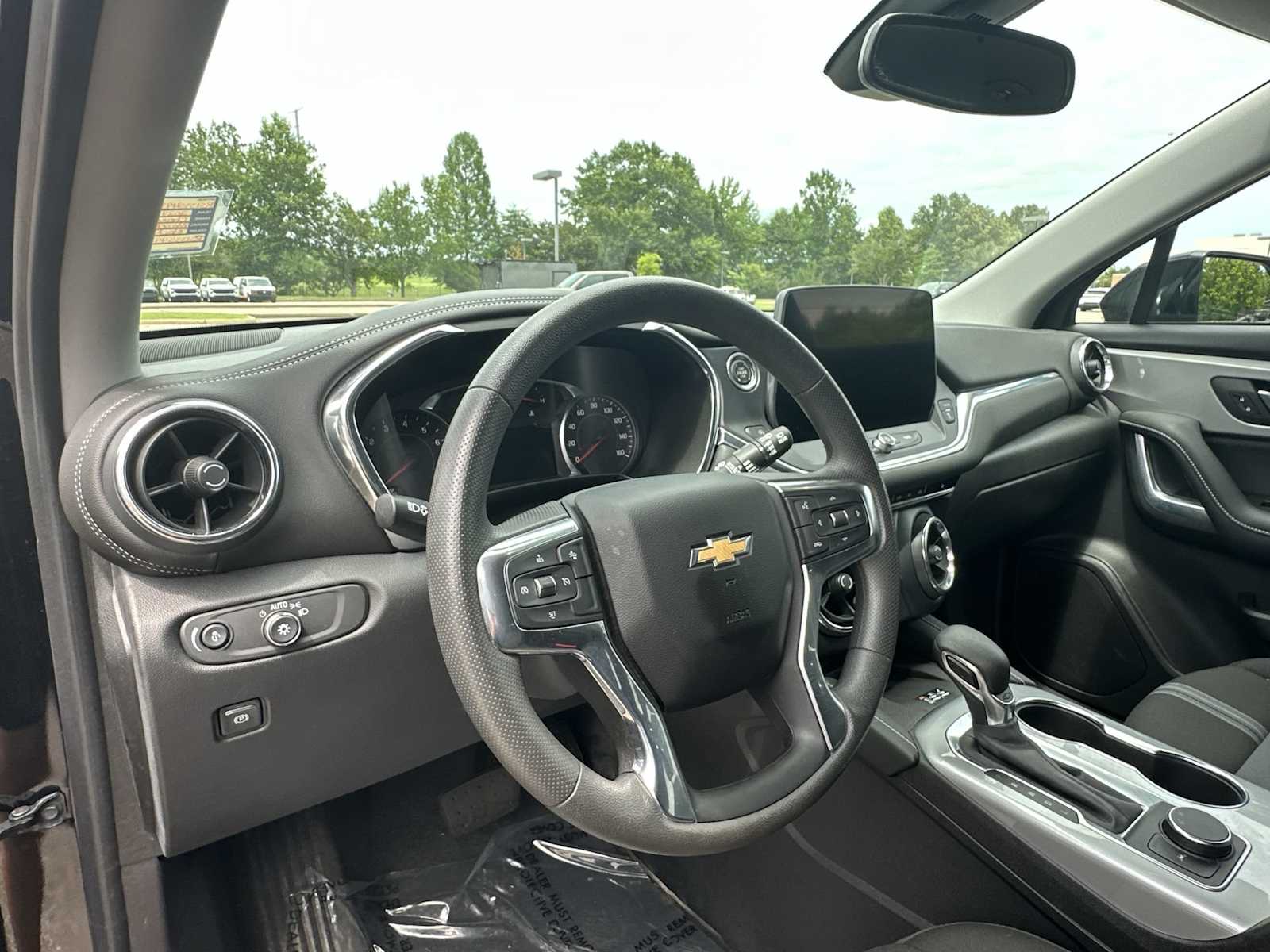Thumbnail: 2024 Chevrolet Blazer - 16
