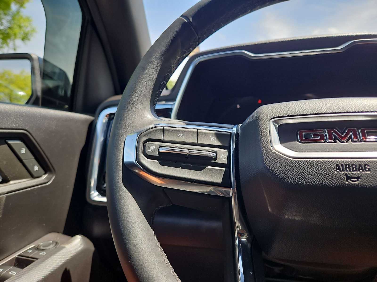 Thumbnail: 2023 GMC Canyon - 24