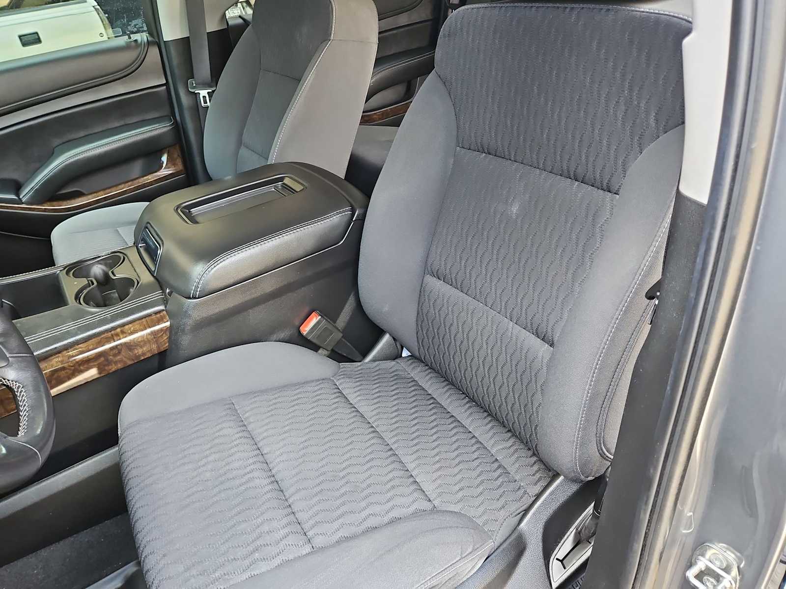 Thumbnail: 2020 Chevrolet Tahoe - 17