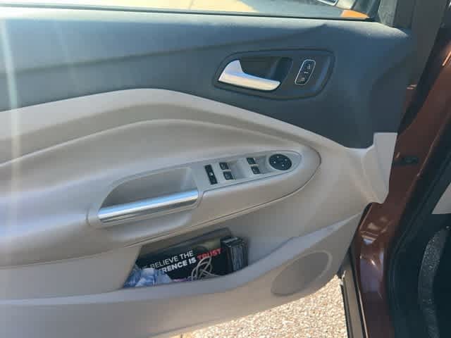 Thumbnail: 2017 Ford Escape - 10