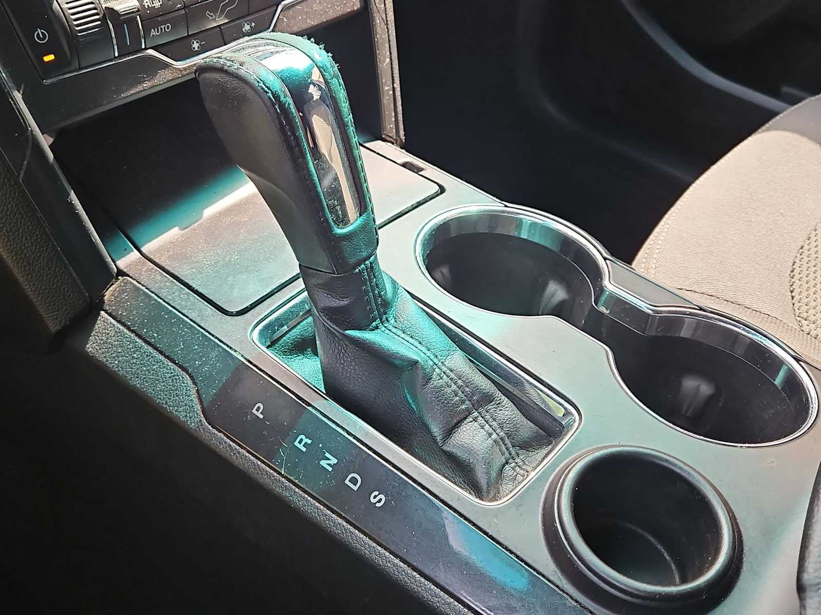 Thumbnail: 2017 Ford Explorer - 32