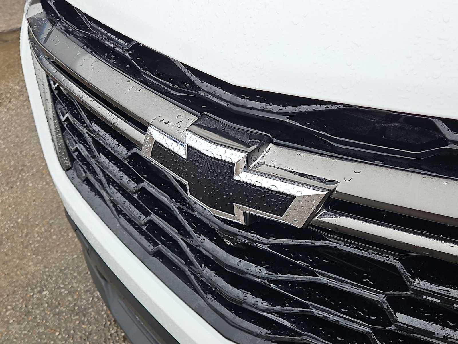 Thumbnail: 2023 Chevrolet Traverse - 12