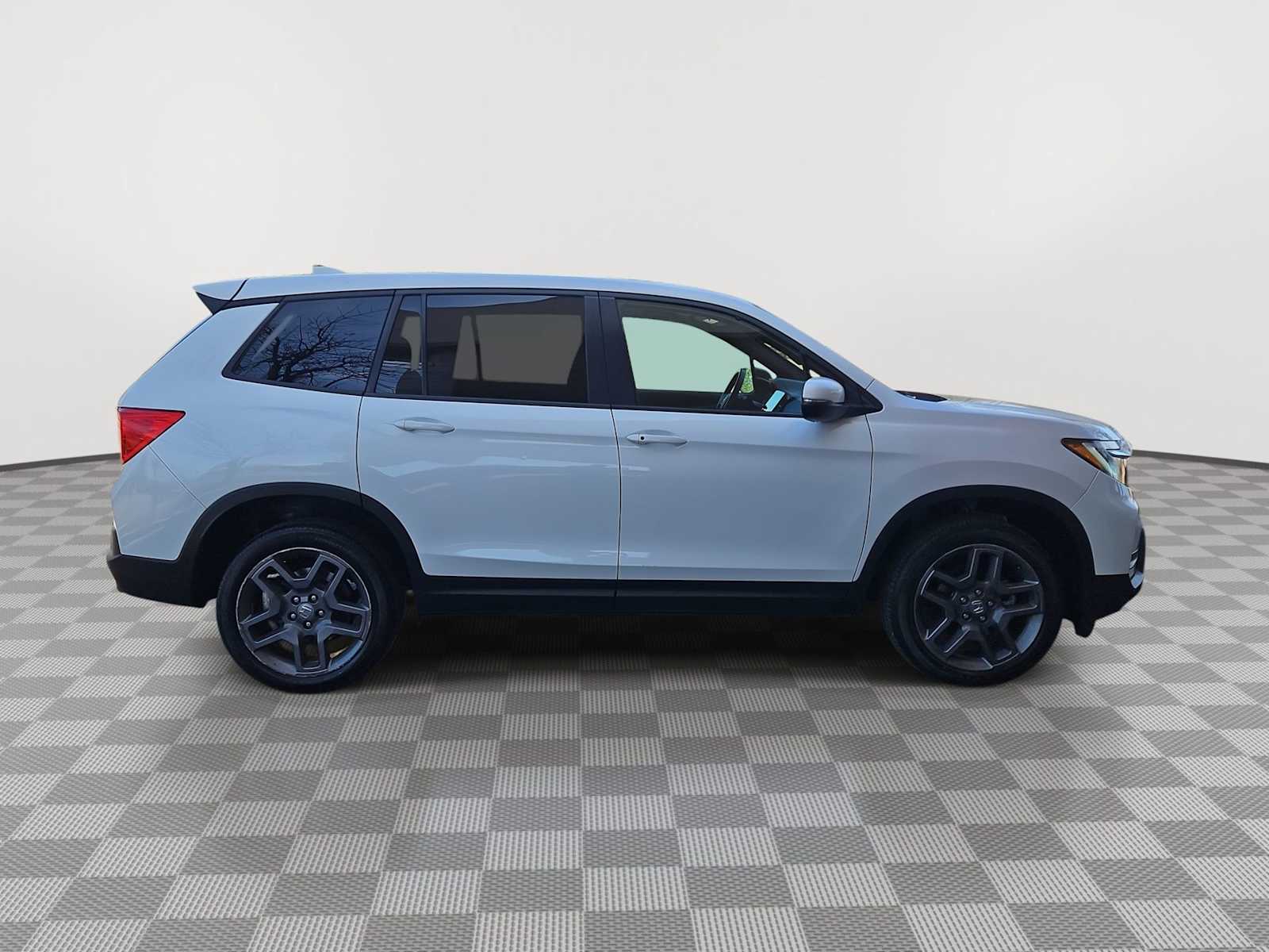 Thumbnail: 2022 Honda Passport - 9