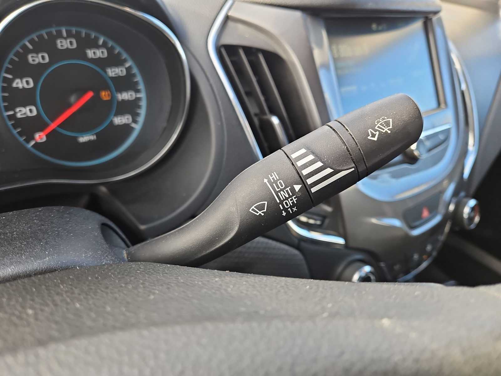 Thumbnail: 2017 Chevrolet Cruze - 24