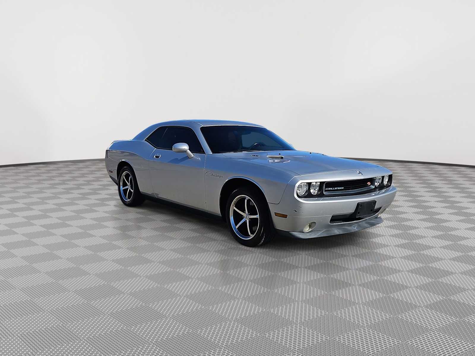Thumbnail: 2010 Dodge Challenger - 2