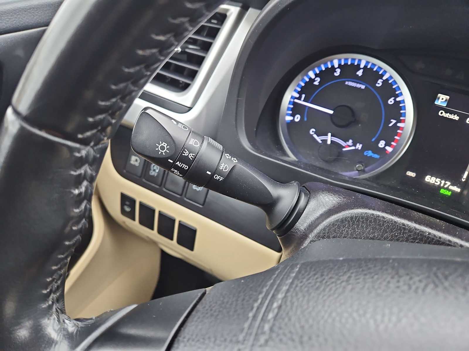 Thumbnail: 2019 Toyota Highlander - 27