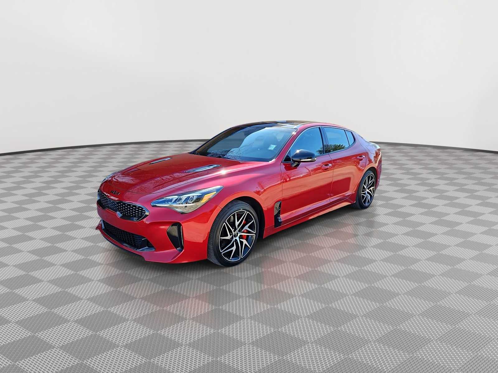 Thumbnail: 2023 Kia Stinger - 4