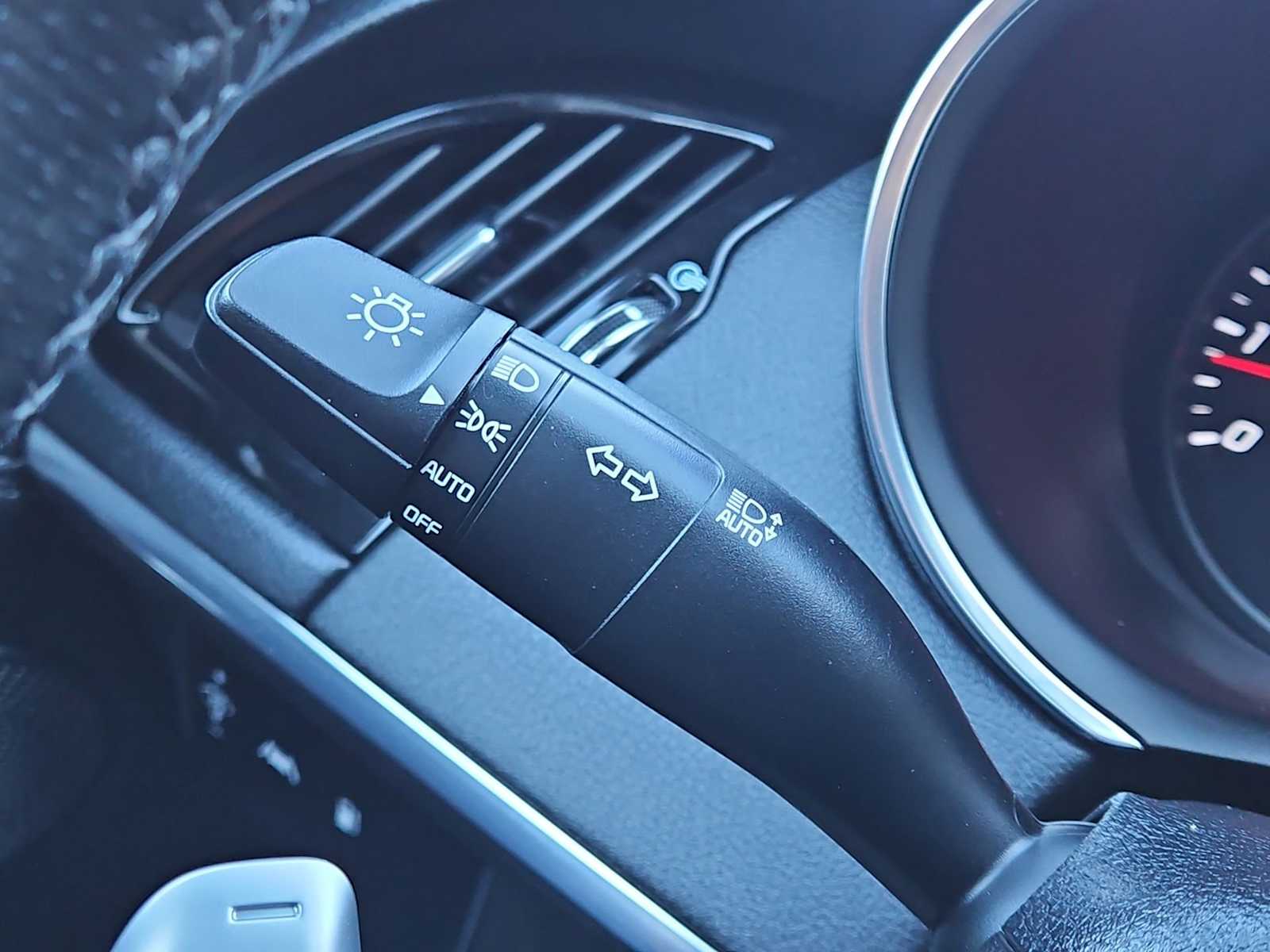 Thumbnail: 2023 Kia Stinger - 28