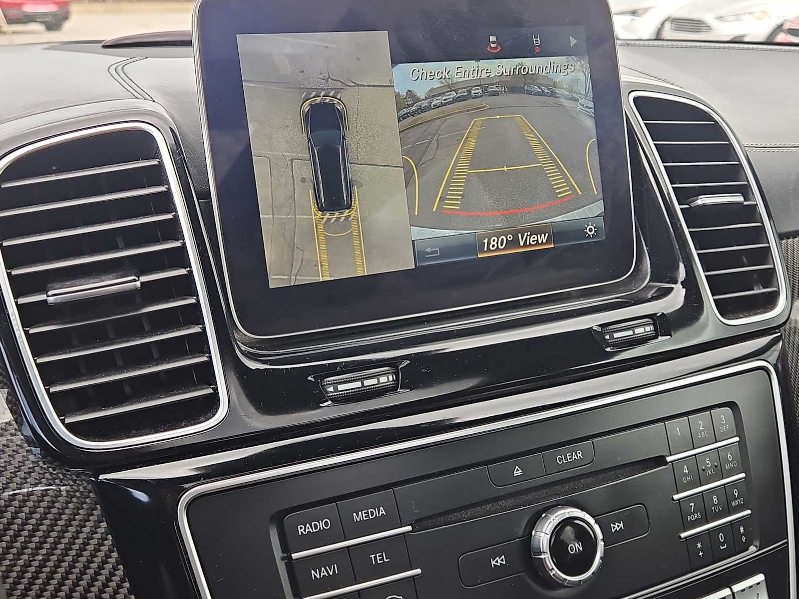 Thumbnail: 2017 Mercedes-Benz GL-Class - 29