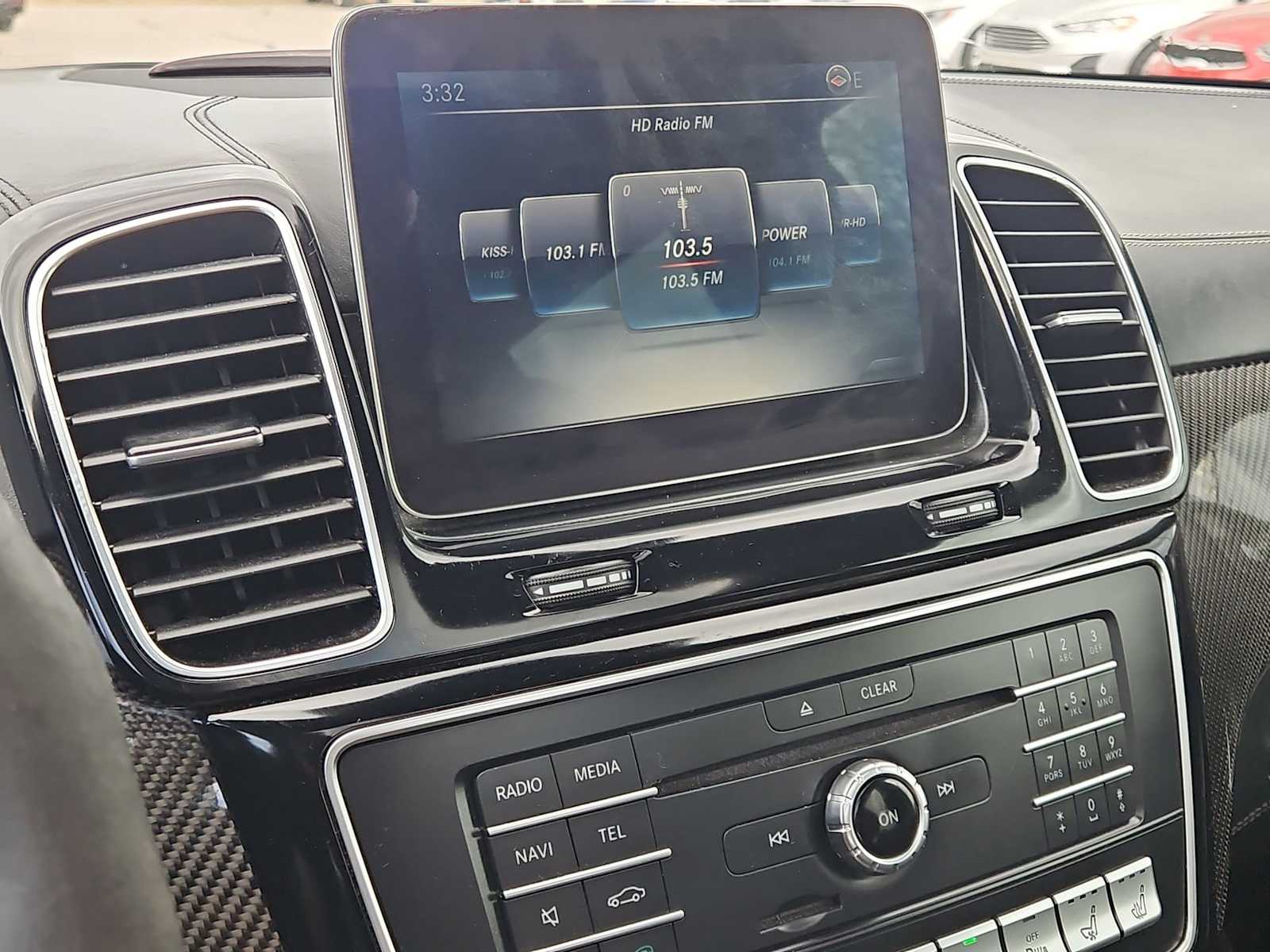 Thumbnail: 2017 Mercedes-Benz GL-Class - 30