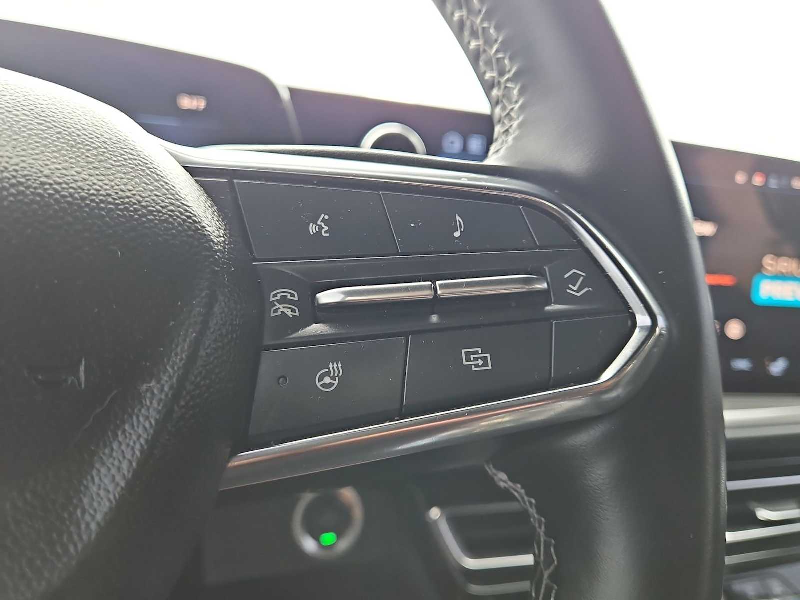 Thumbnail: 2024 Chevrolet Traverse - 25