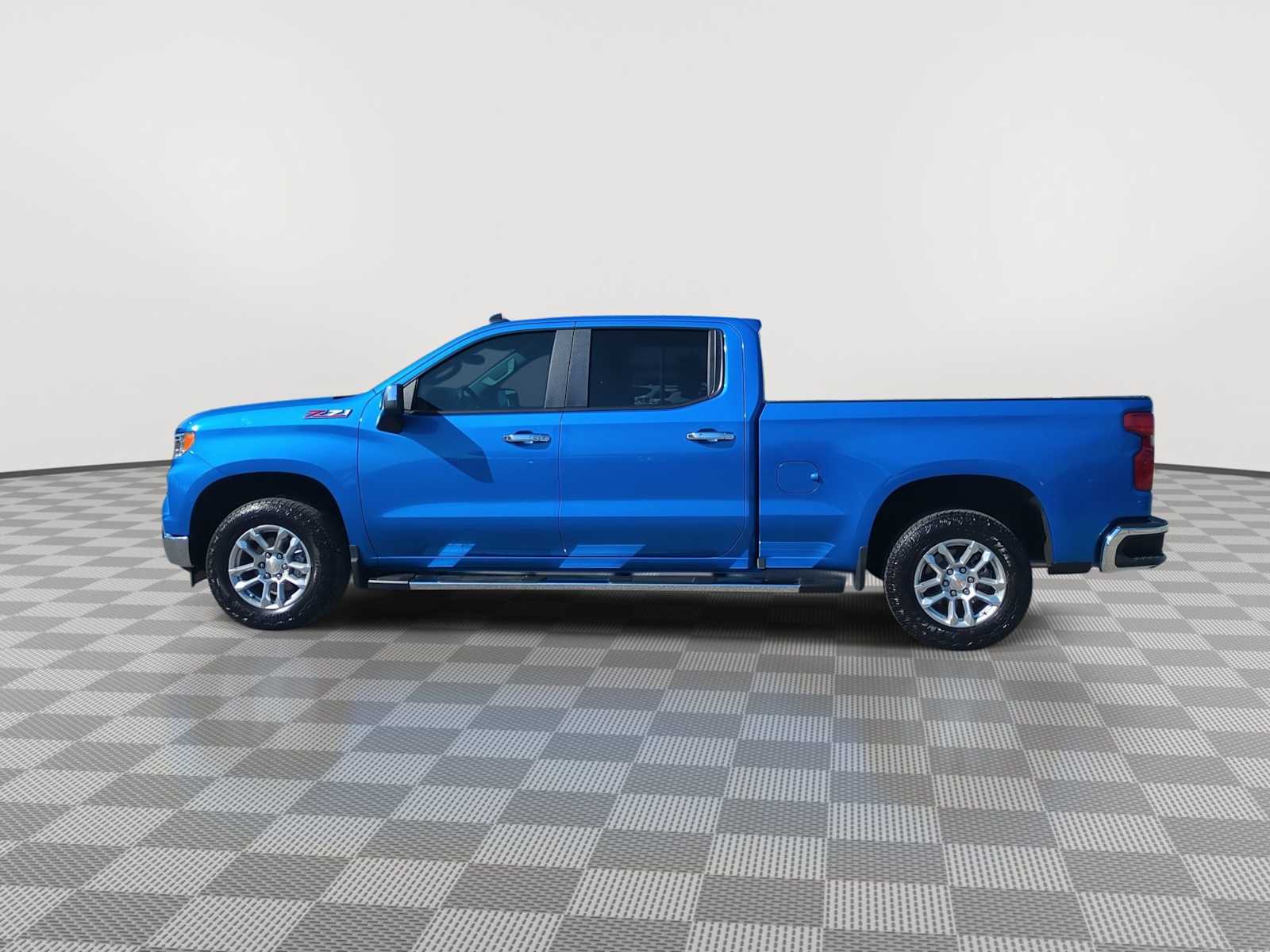 Thumbnail: 2025 Chevrolet Silverado 1500 - 5