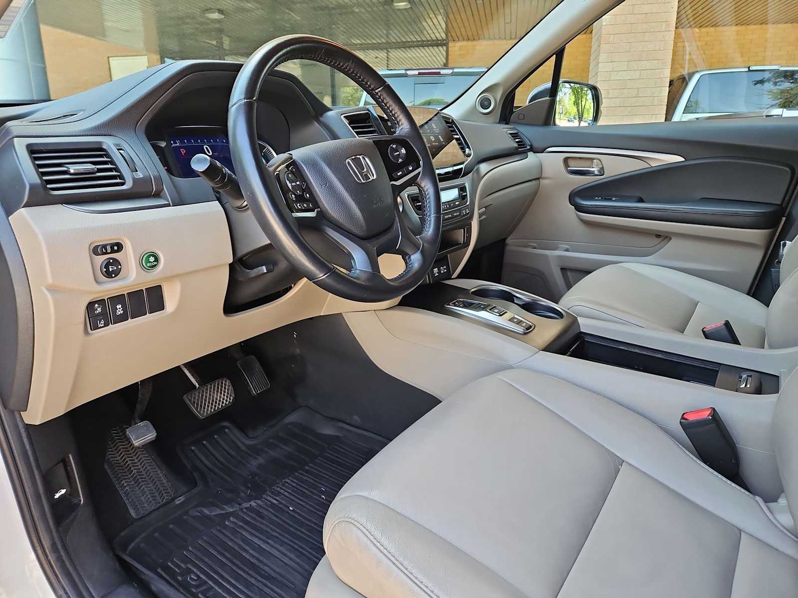 Thumbnail: 2021 Honda Pilot - 10