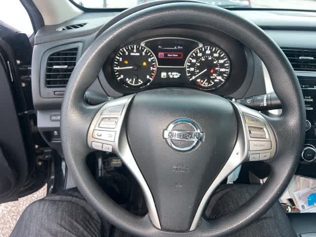 Thumbnail: 2015 Nissan Altima - 5