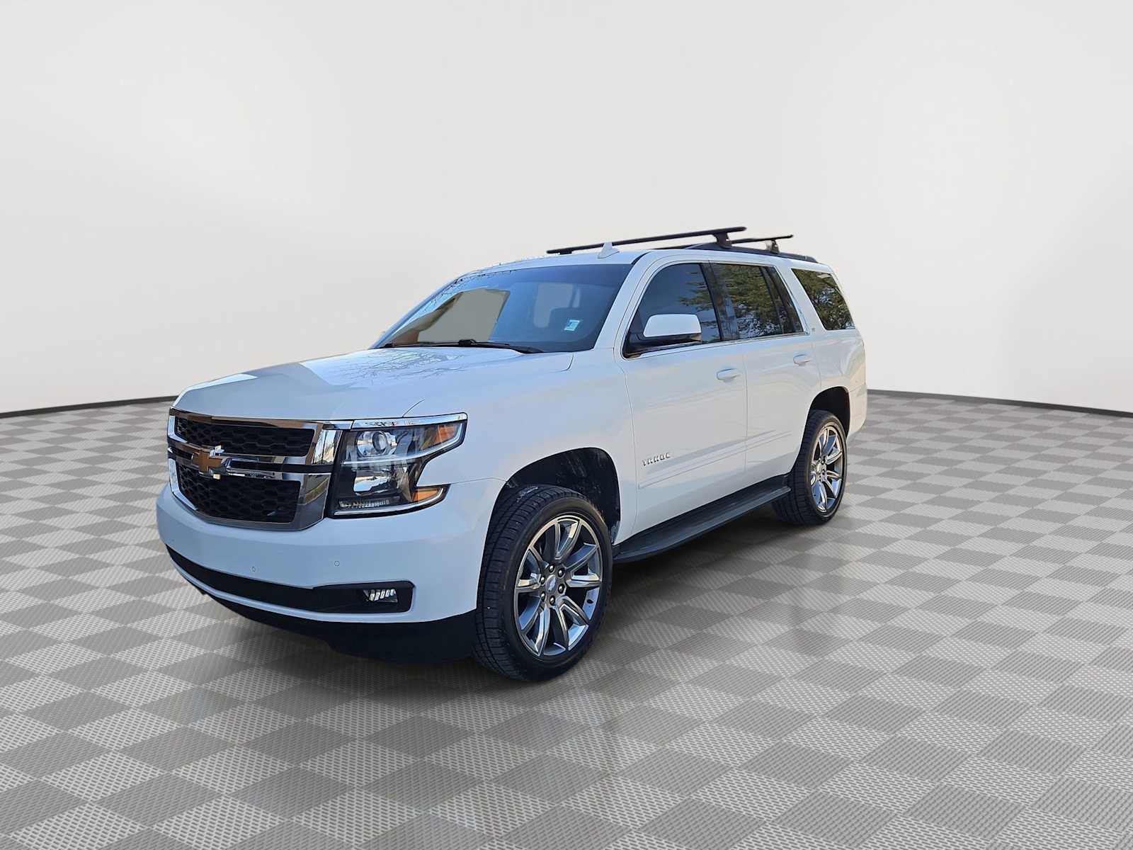 Thumbnail: 2018 Chevrolet Tahoe - 4