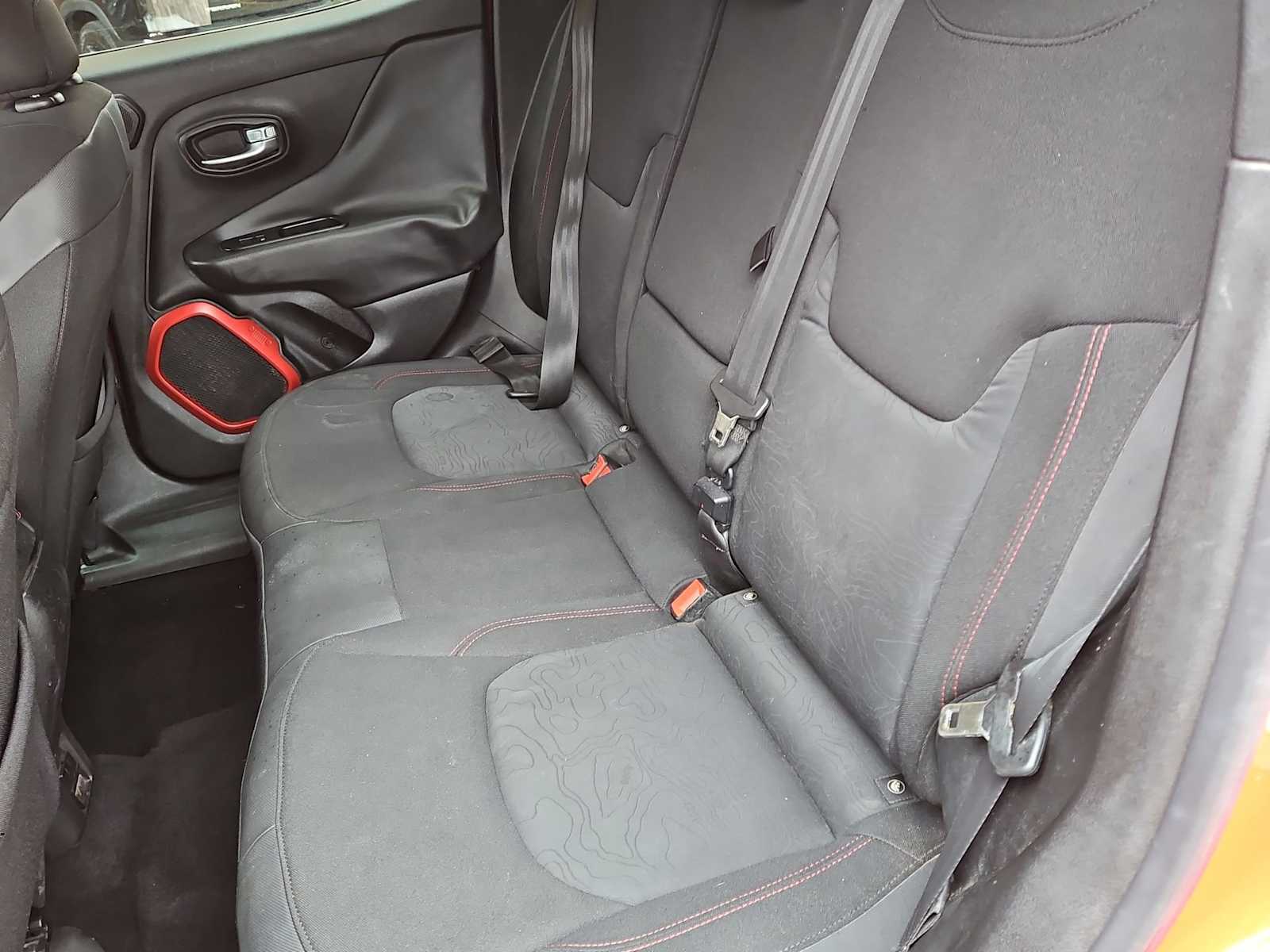 Thumbnail: 2015 Jeep Renegade - 19