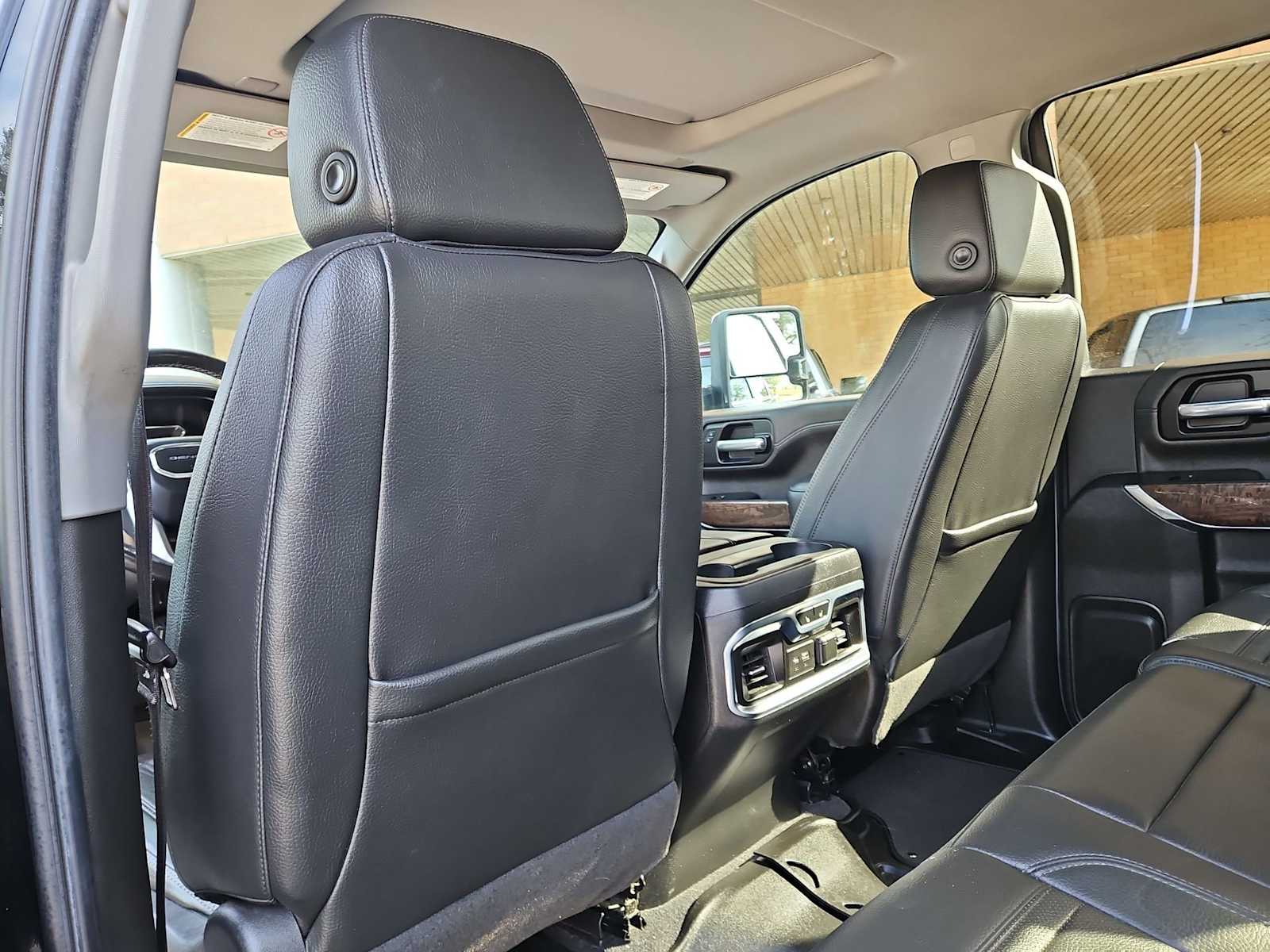 Thumbnail: 2020 GMC Sierra 2500 - 18