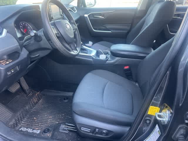 Thumbnail: 2020 Toyota RAV4 - 6