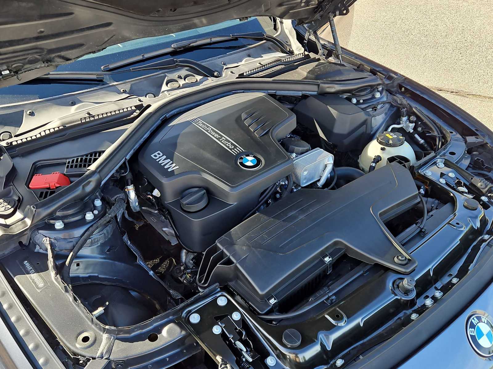 Thumbnail: 2016 BMW 3 Series - 25