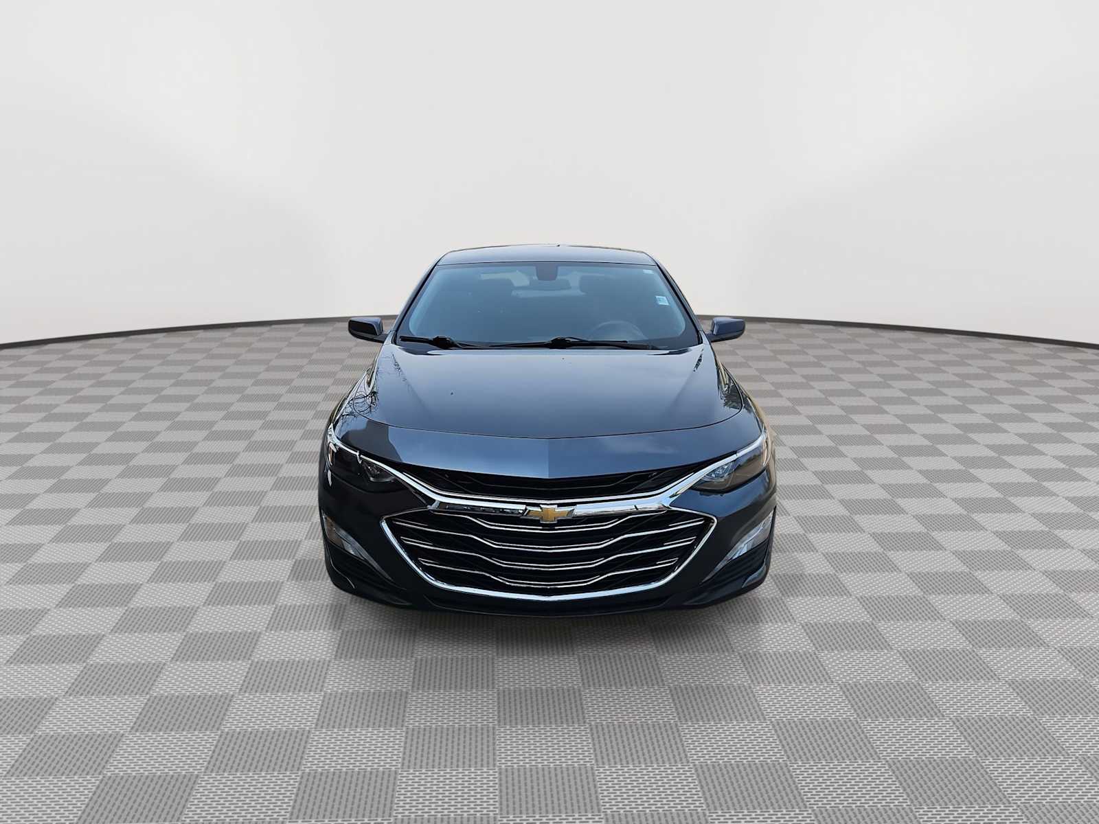 Thumbnail: 2021 Chevrolet Malibu - 3