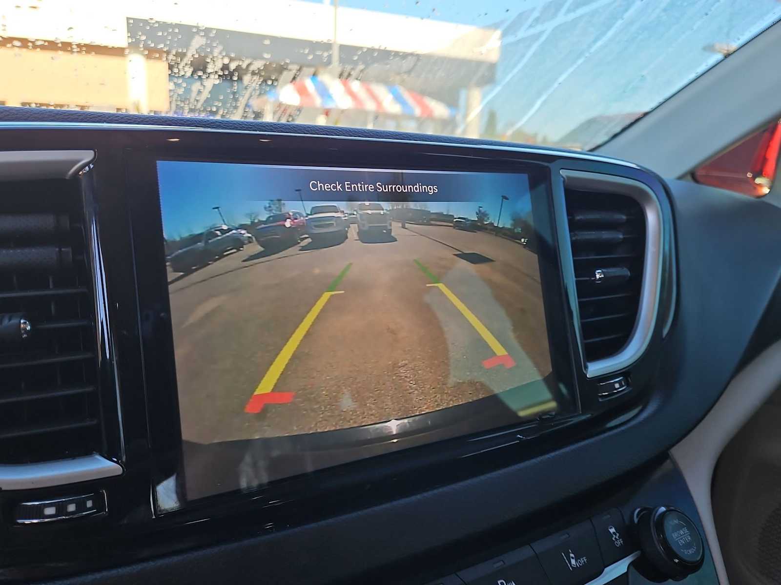 Thumbnail: 2022 Chrysler Pacifica - 28