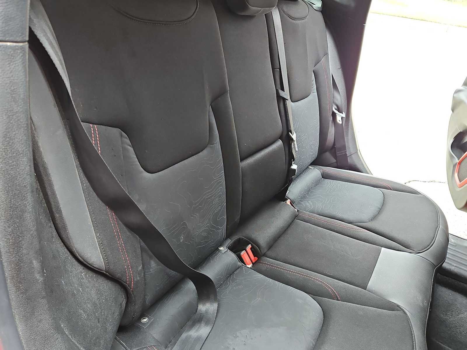 Thumbnail: 2015 Jeep Renegade - 20