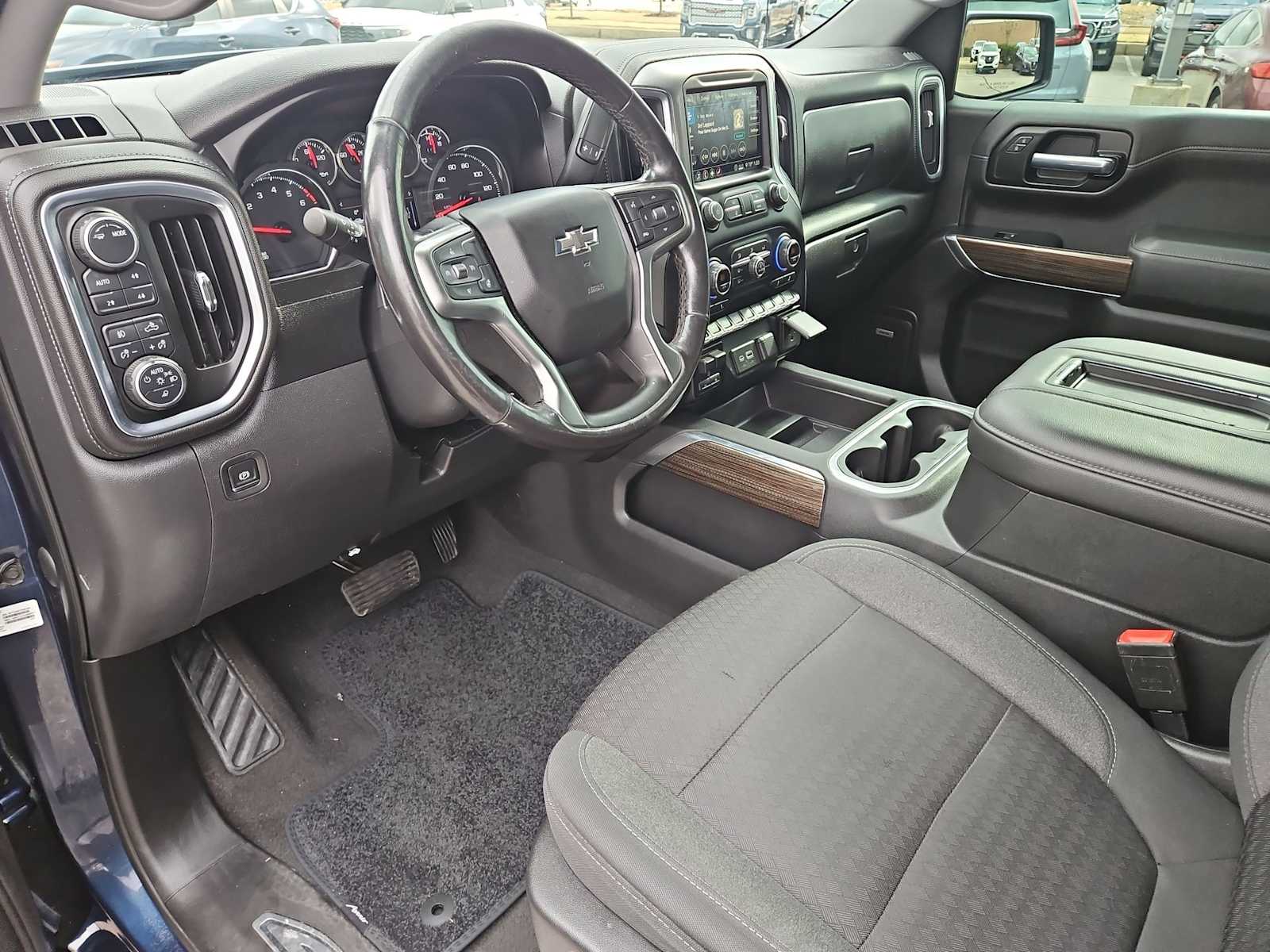 Thumbnail: 2020 Chevrolet Silverado 1500 - 10