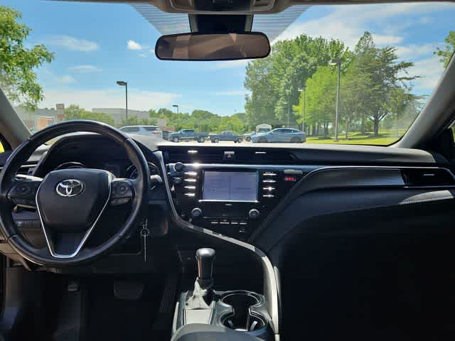 Thumbnail: 2020 Toyota Camry - 26
