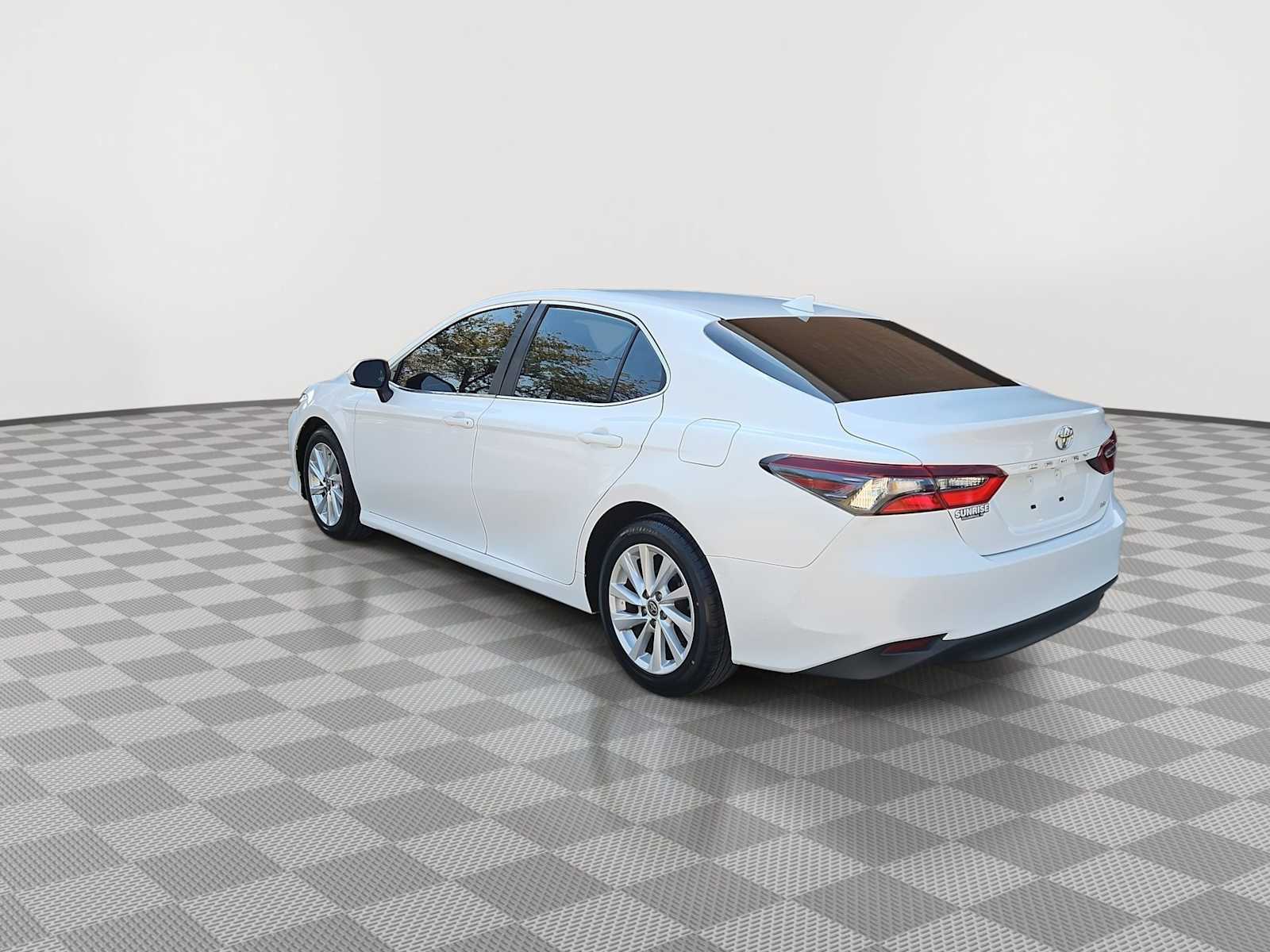 Thumbnail: 2022 Toyota Camry - 6
