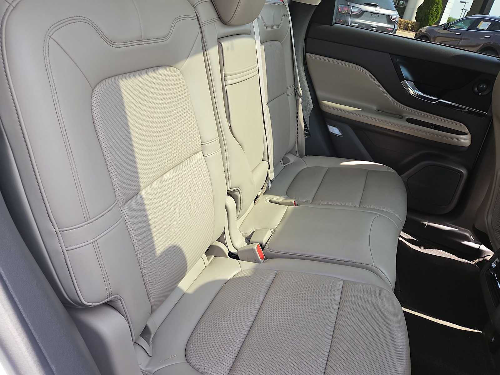 Thumbnail: 2021 Lincoln Corsair - 22