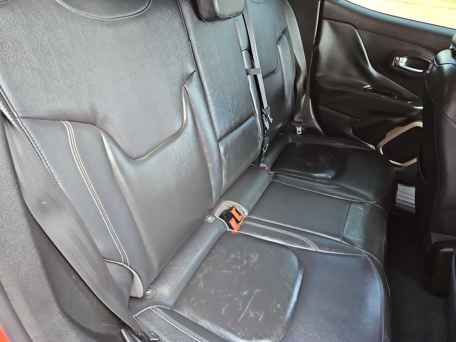 Thumbnail: 2016 Jeep Renegade - 20