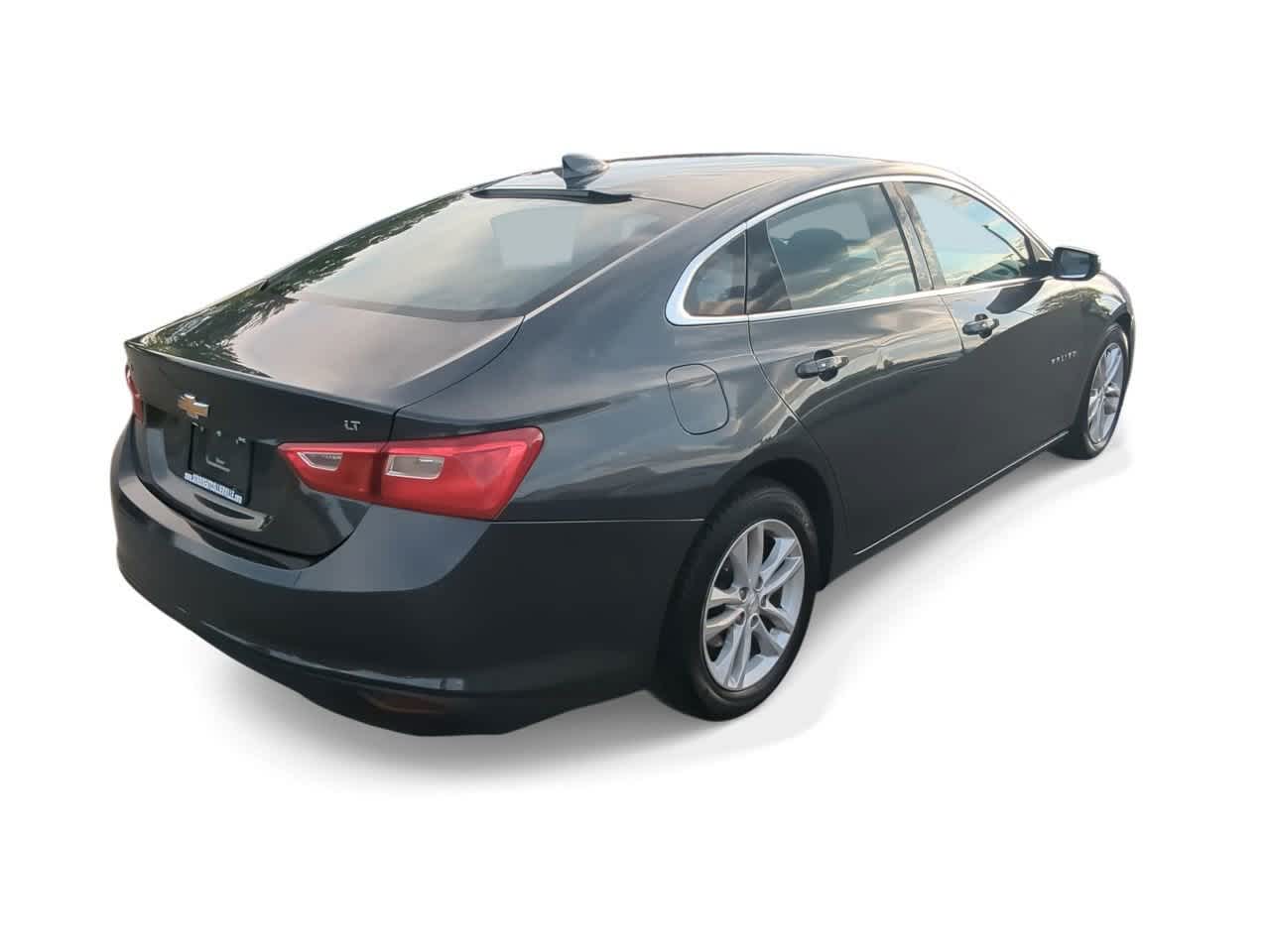 Thumbnail: 2016 Chevrolet Malibu - 8