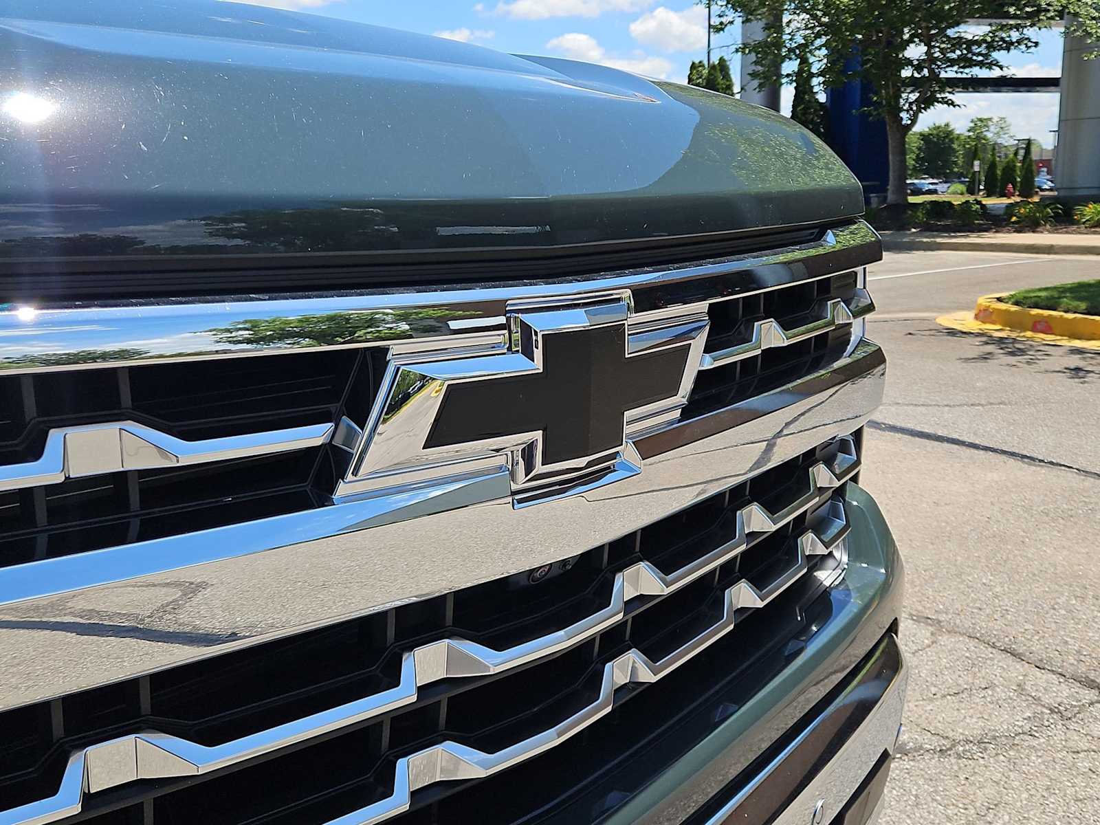 Thumbnail: 2026 Chevrolet Silverado 1500 - 12