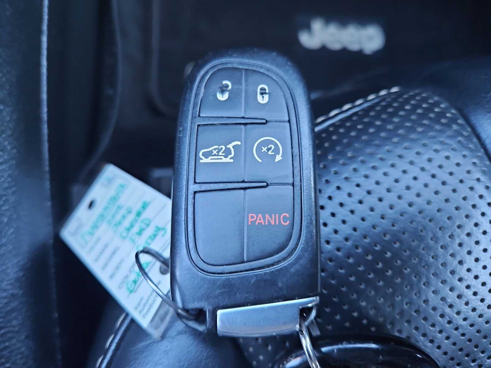 Thumbnail: 2015 Jeep Cherokee - 33