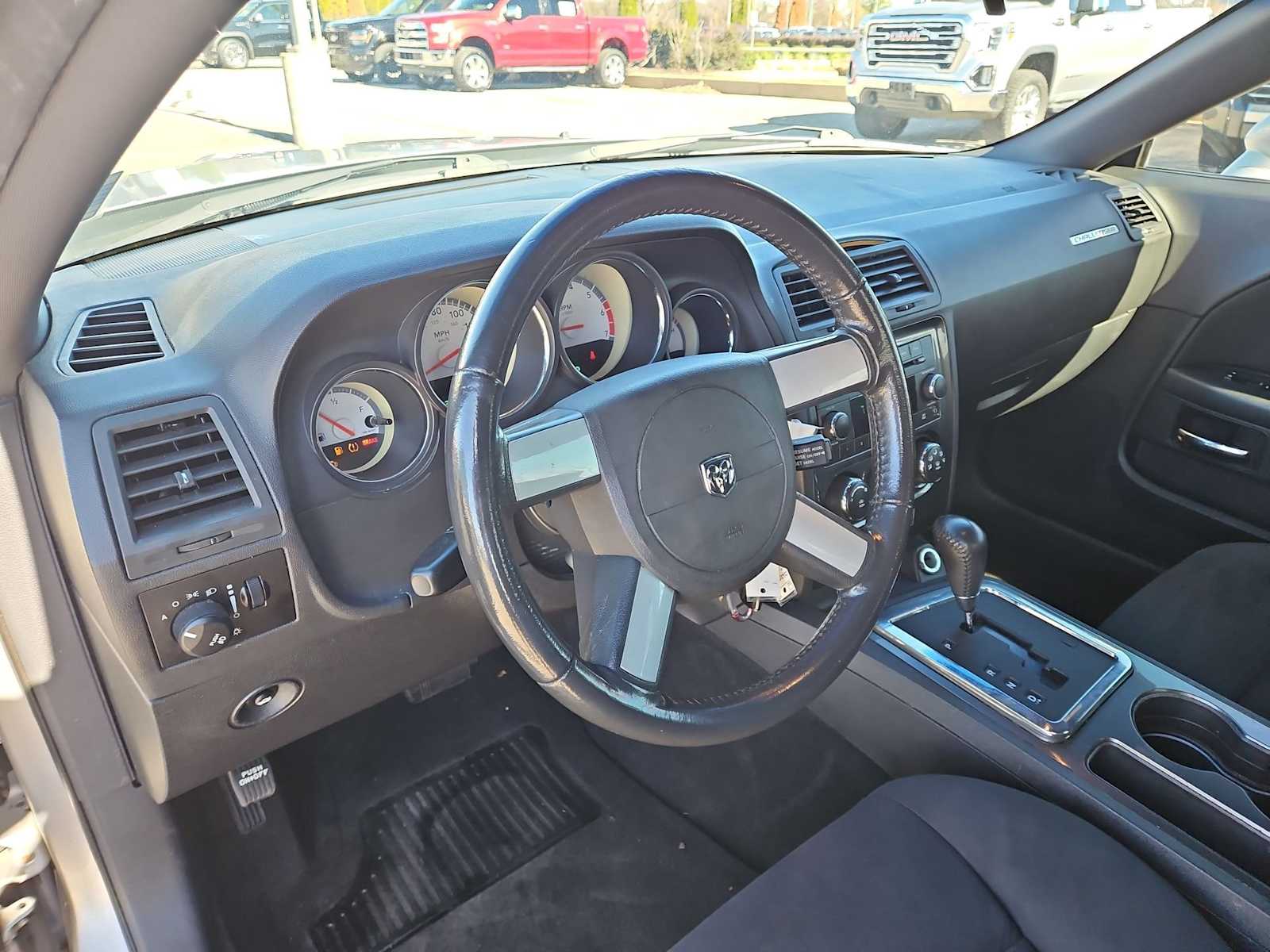 Thumbnail: 2010 Dodge Challenger - 10