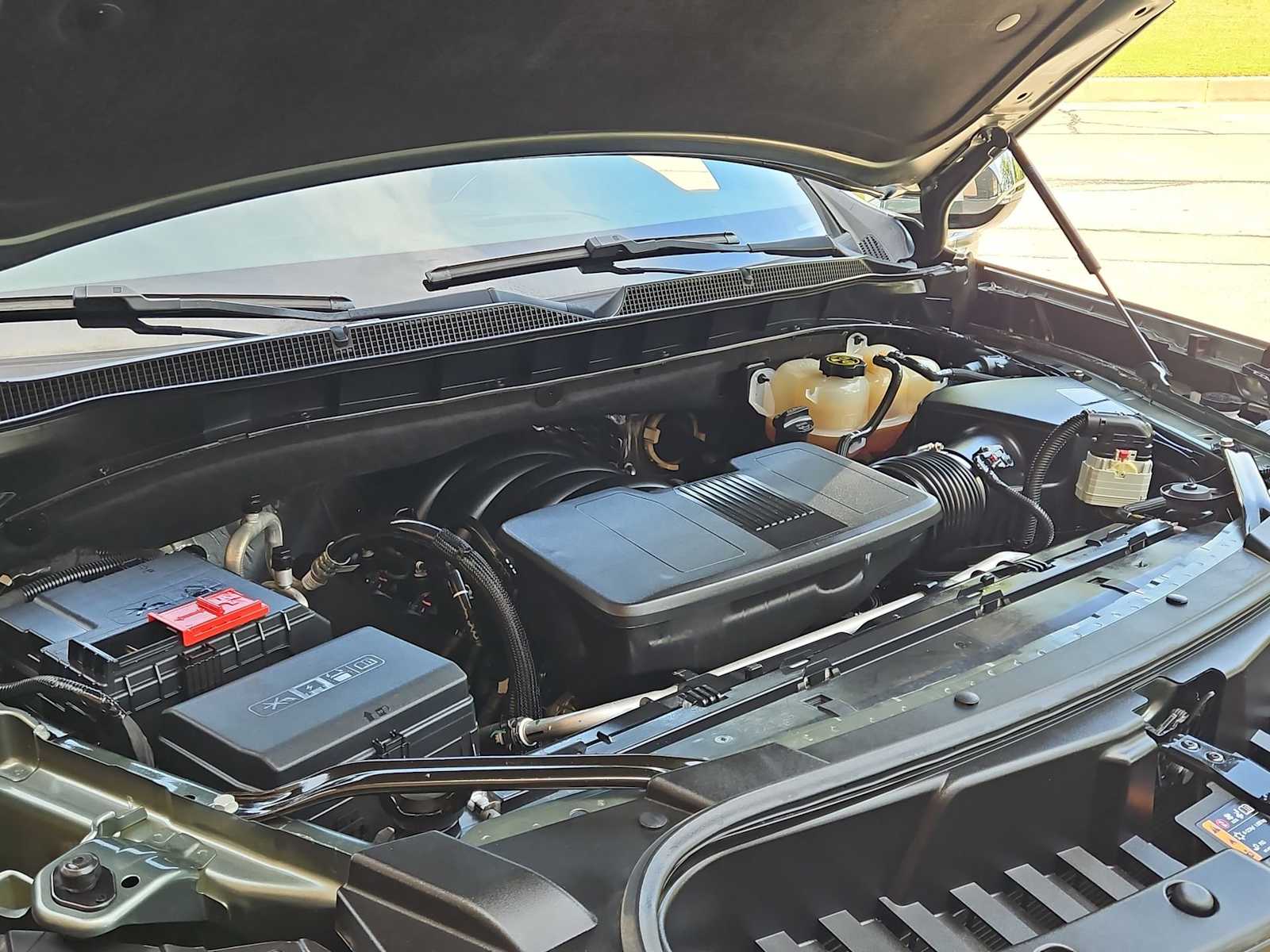 Thumbnail: 2023 Chevrolet Suburban - 15