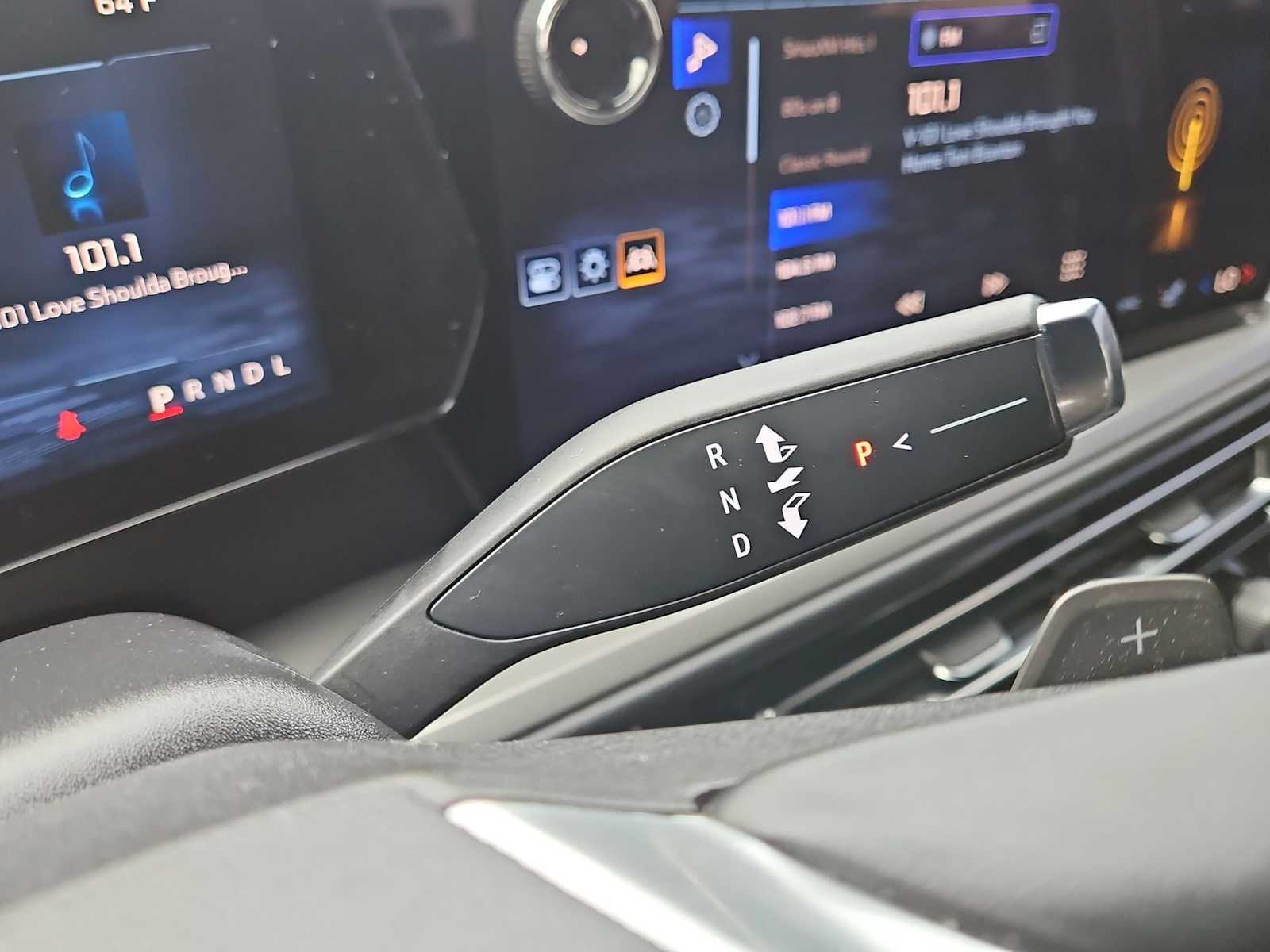 Thumbnail: 2024 Chevrolet Traverse - 32