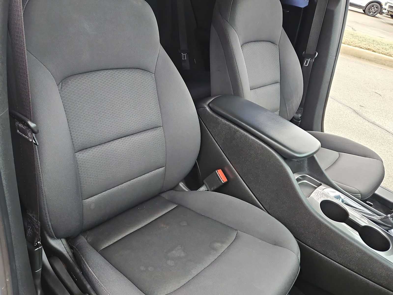 Thumbnail: 2017 Chevrolet Malibu - 21