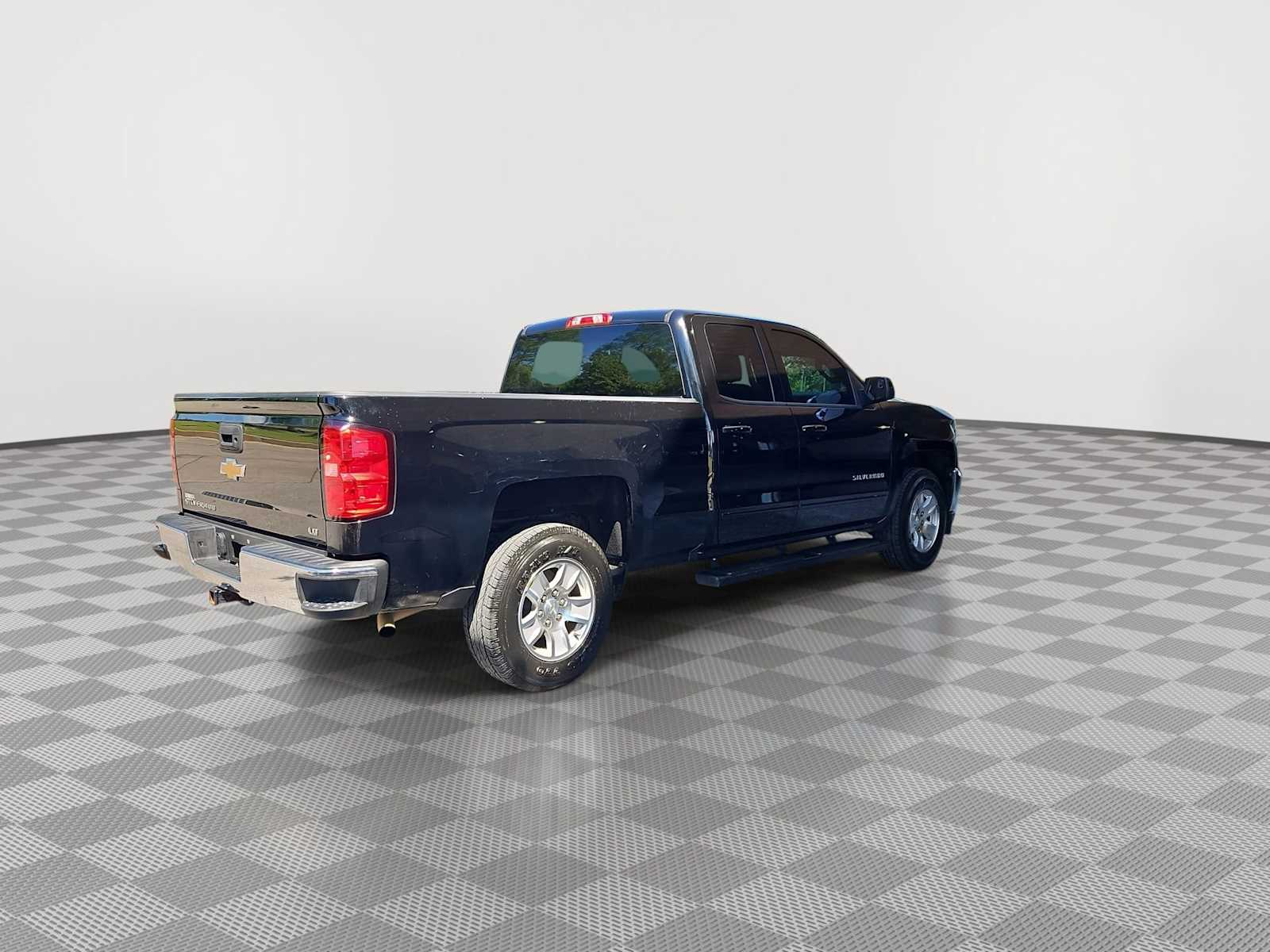 Thumbnail: 2019 Chevrolet Silverado 1500 - 8